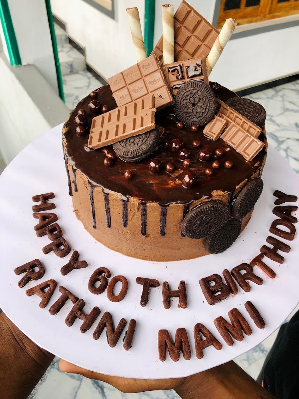 Drip cake with large Chocolate Chips