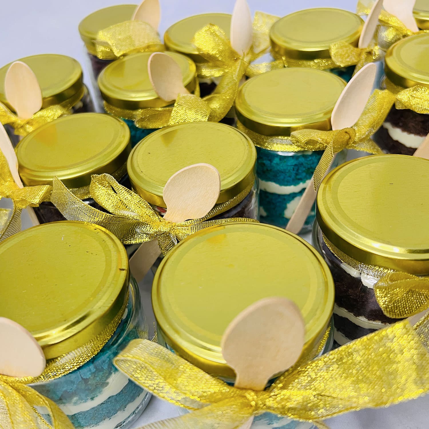 White Wedding Jar Cake Pack