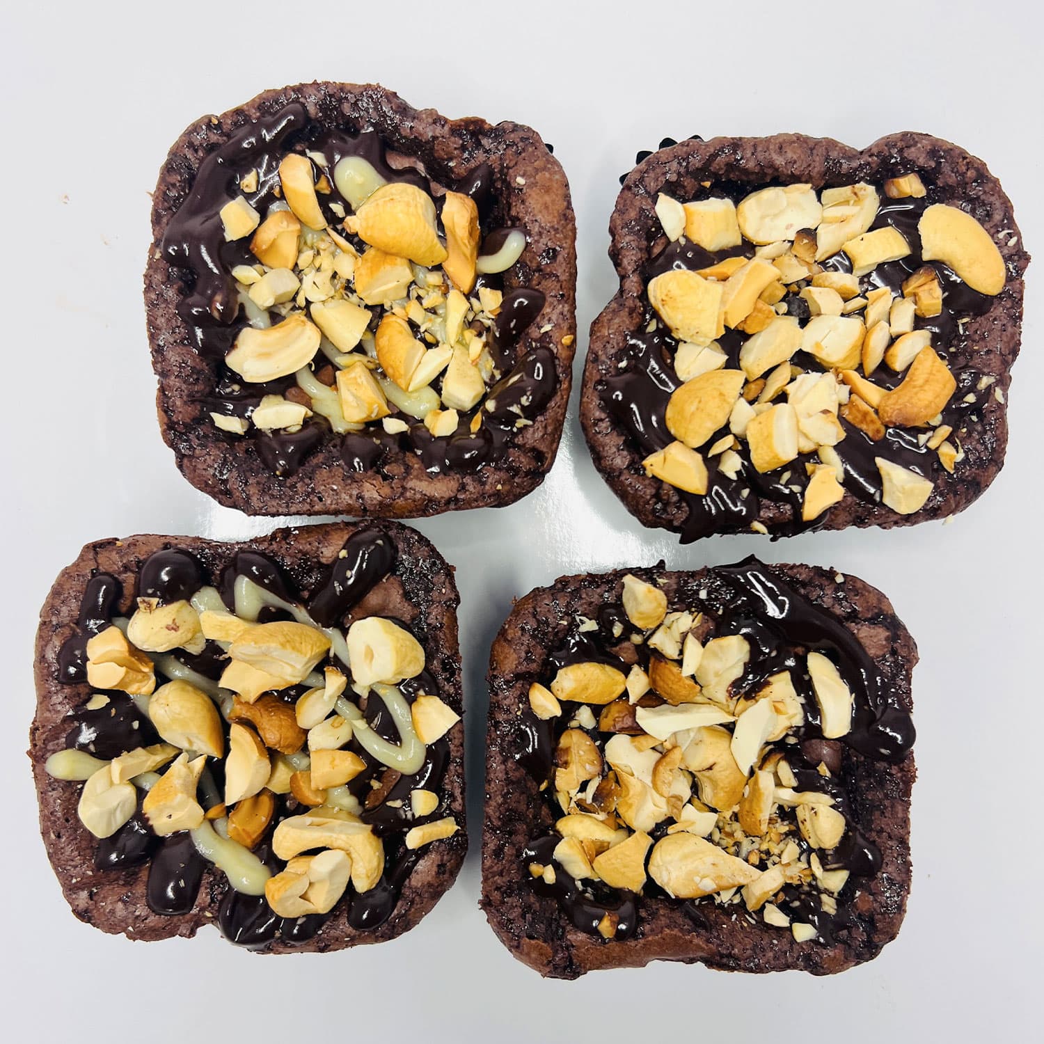 Brownies with Cashew nut topping — image 3