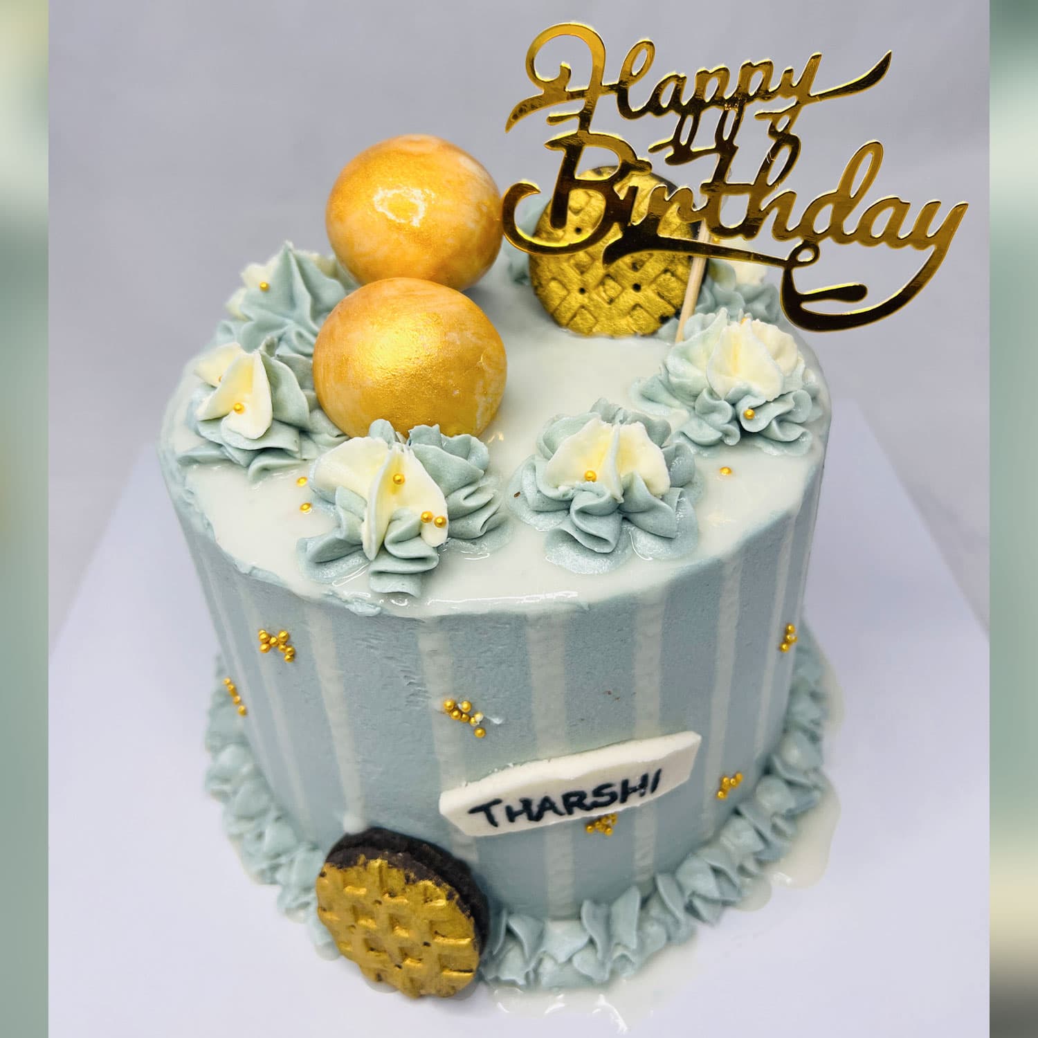Pink Unique Bauble Birthday Cake — image 4