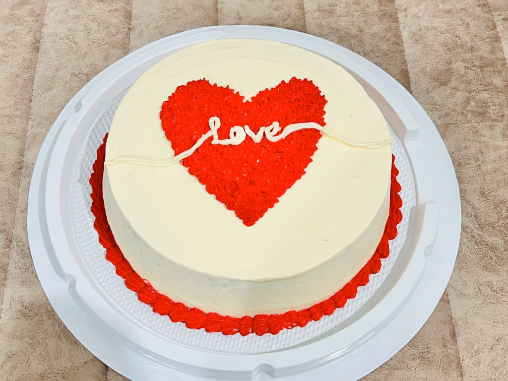 Love Heart Cake — image 3