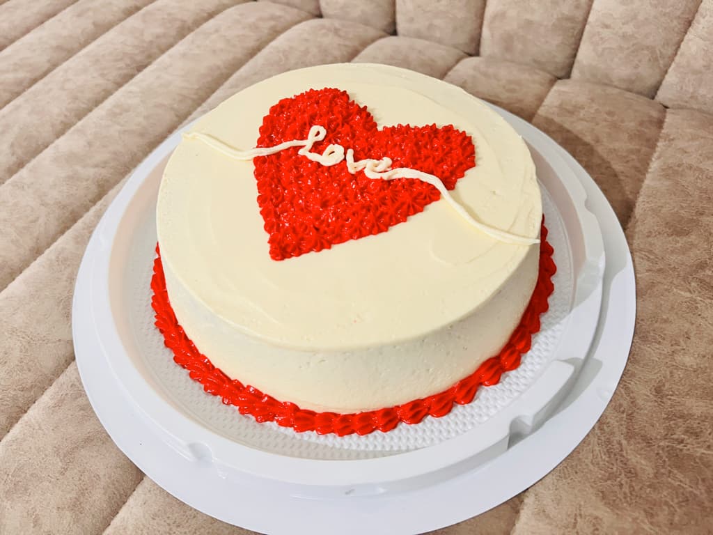 Love Heart Cake — image 2