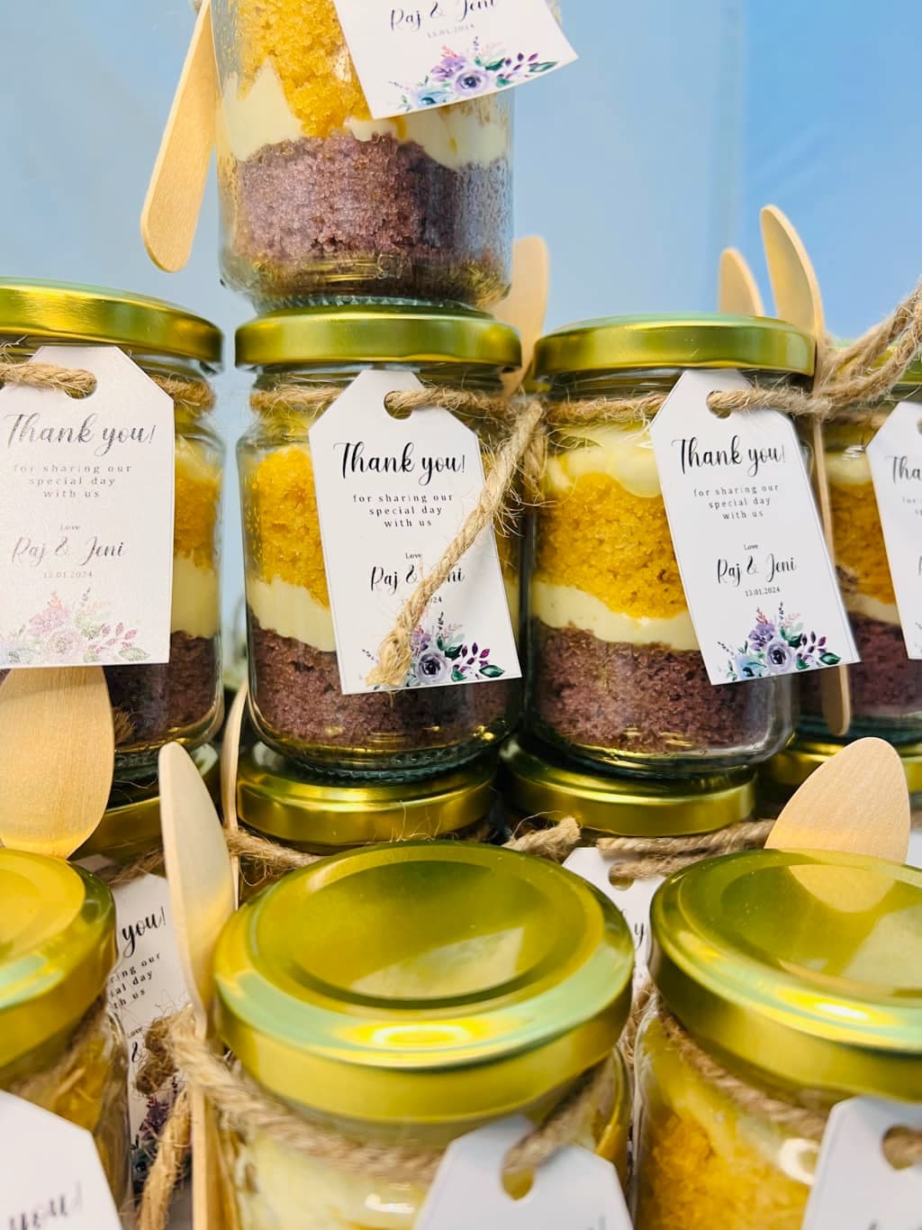 Elegant Wedding Jar Cake — image 5