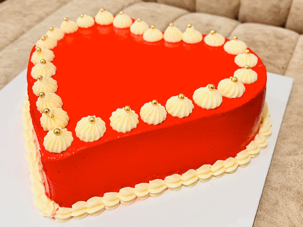 Red Velvet Heart Cake — image 3
