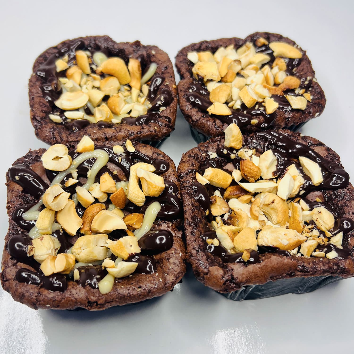 Brownies with Cashew nut topping — image 2