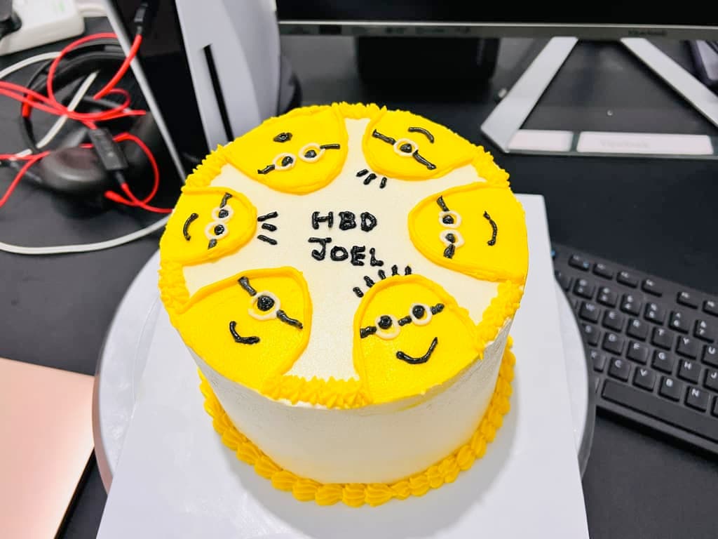 Yellow Minion Cake — image 3