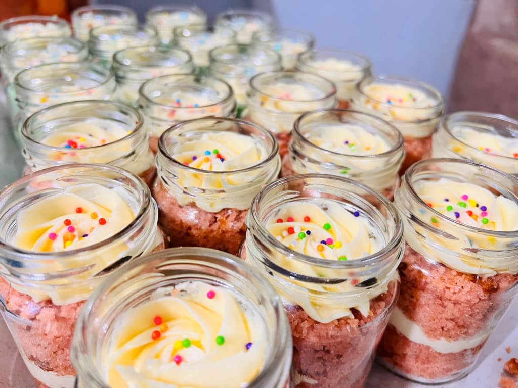 Candy Delight Jar Cake — image 4