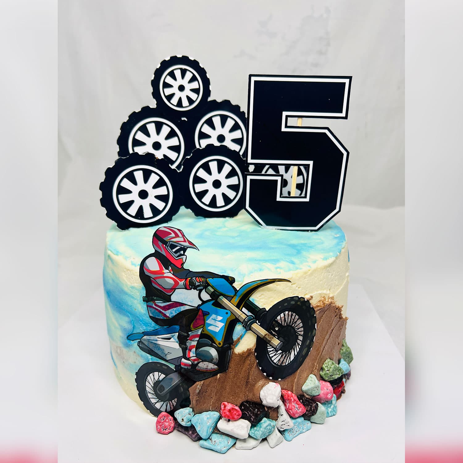 Pink Racer Themed Birthday Cake — image 2