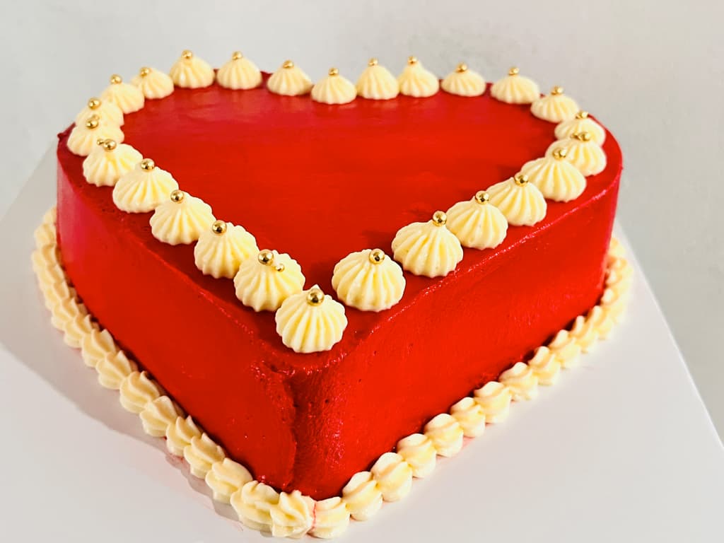Red Velvet Heart Cake — image 2