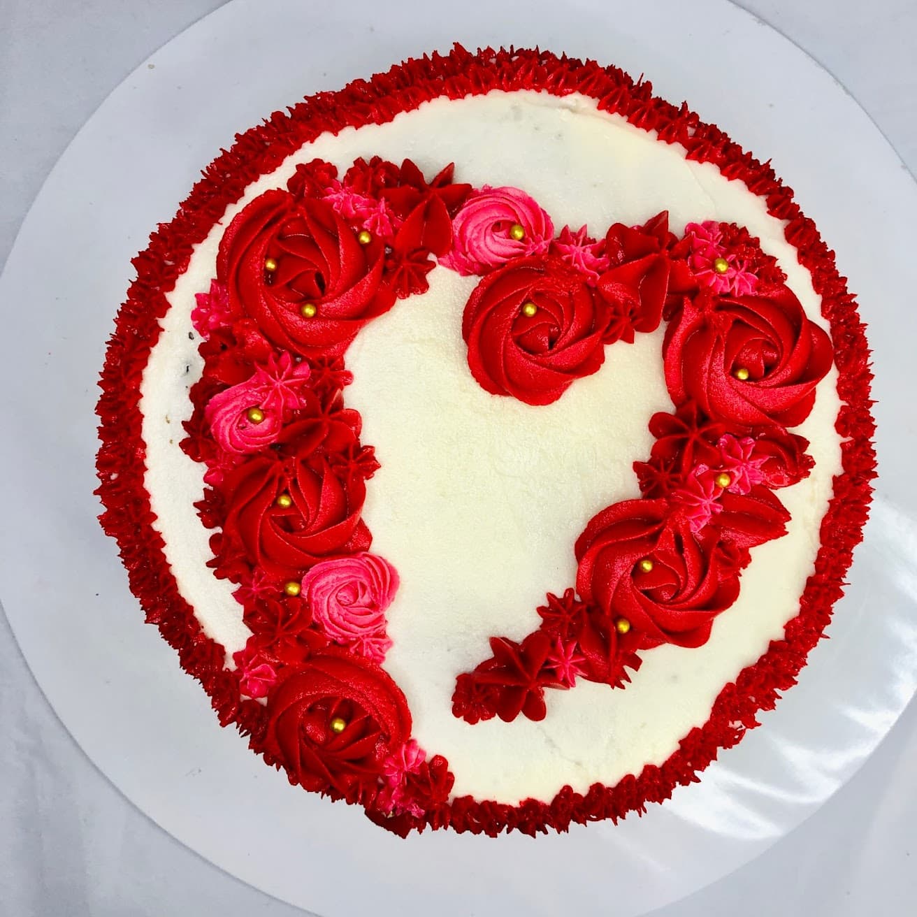 Red Love themed cake for anniversary or oldies