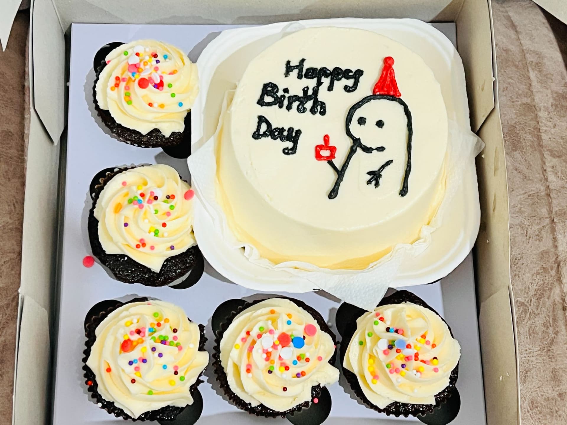 Birthday Cake with Cupcake Set